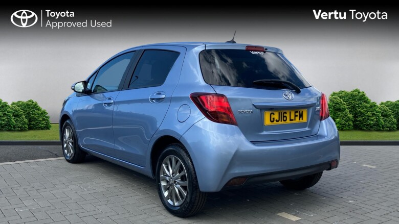 Toyota Yaris 1.33 VVT-i Icon 5dr Petrol Hatchback